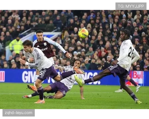 罗杰斯执教哲学引领球队蜕变：创新与团队协作驱动战绩稳步攀升