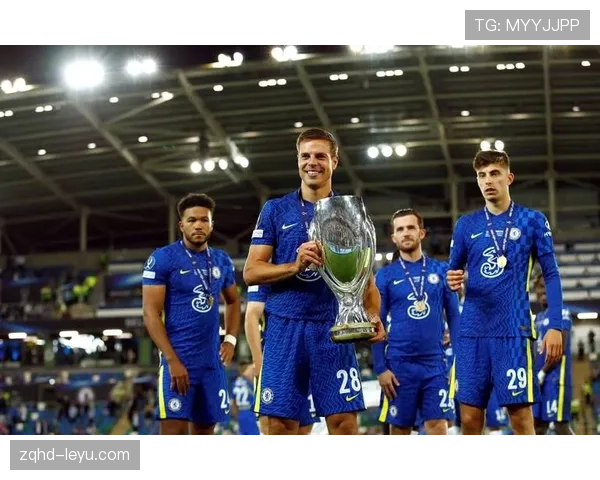 欧洲超级杯点球大战激战正酣，球队荣誉决战巅峰时刻引瞩目