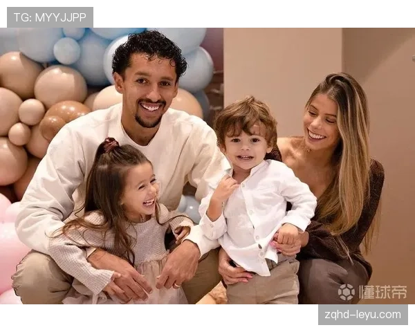 马尔基尼奥斯与家人共度温馨时光，生活状态明显回暖