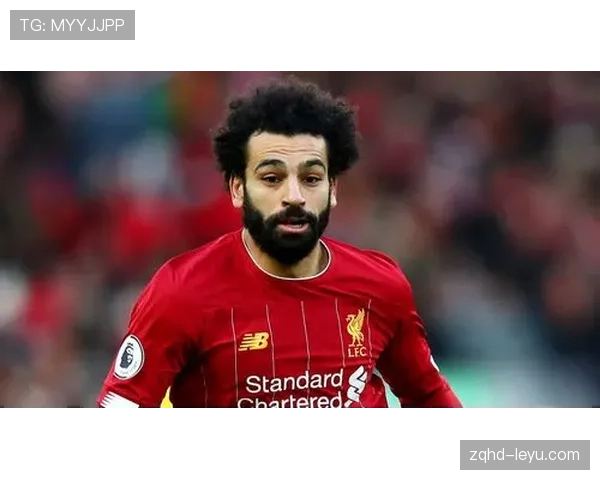 萨拉赫发型再掀潮流风暴，时尚个性引领足坛新风尚