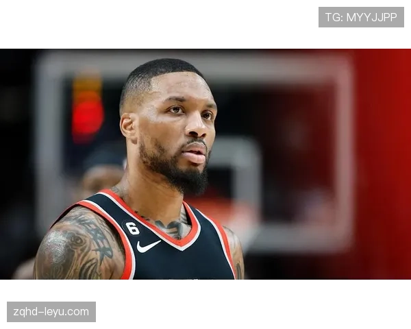 达米安·利拉德在街角咖啡店结账，屏幕上那串数字把全场的空气都变贵了