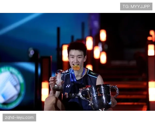 李诗沣上场像绝对职业，镜头外的穿衣费和我一年的房租压根不在一个档次